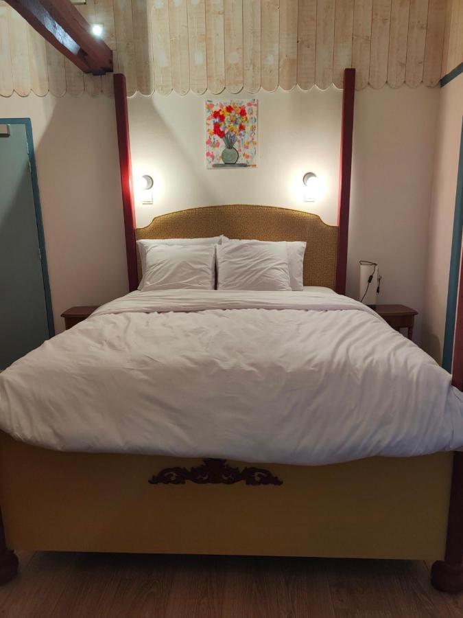 L'Auberge De Thenay Esterno foto